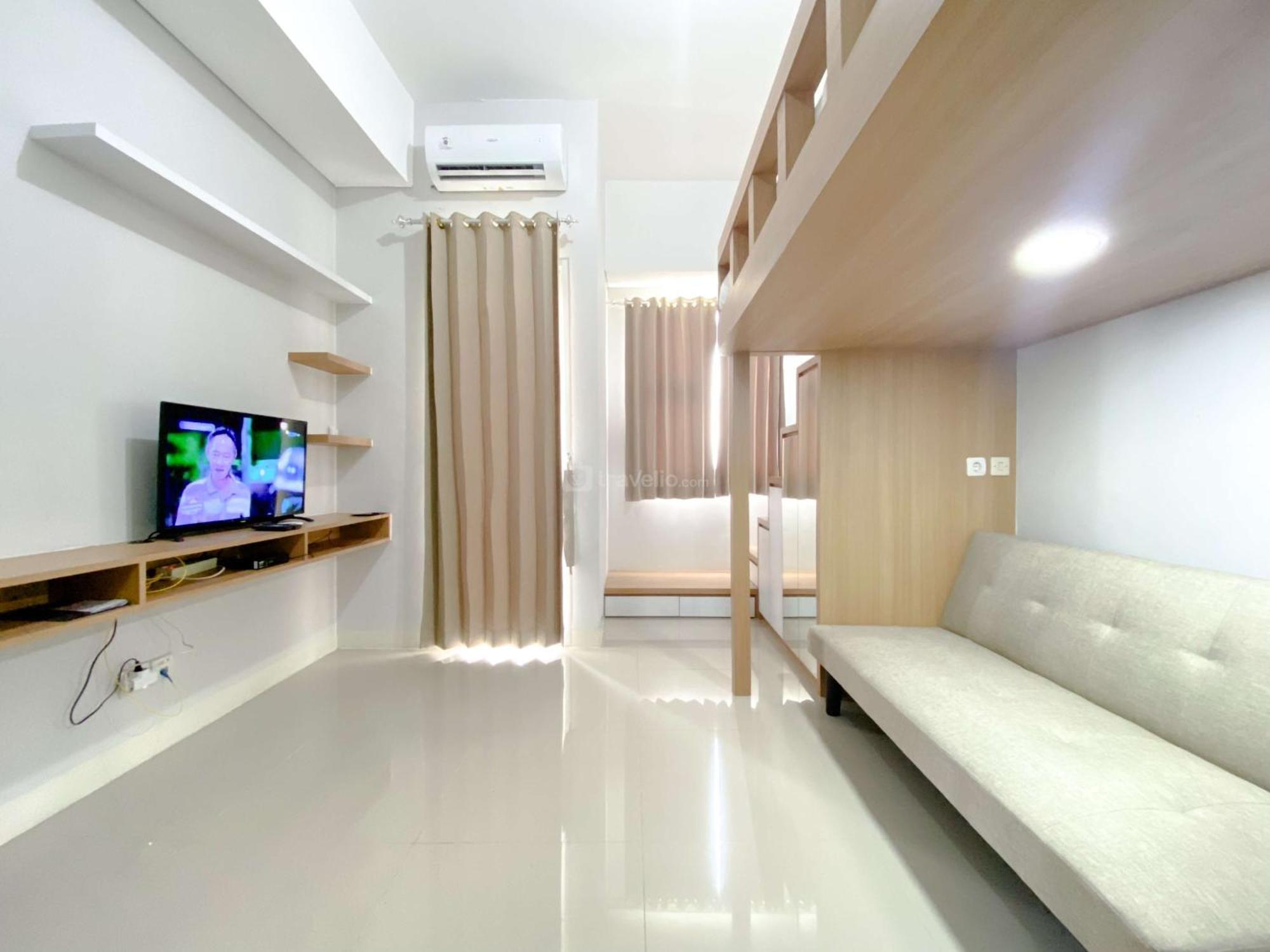 Restful And Well Designed Transpark Juanda Timur By Travelio Apartemen Bekasi